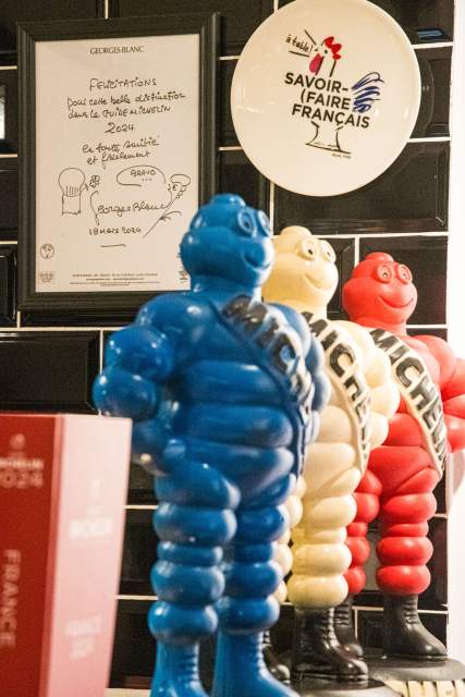 → AinTimiste · Restaurant Gastronomique Ain · Photos